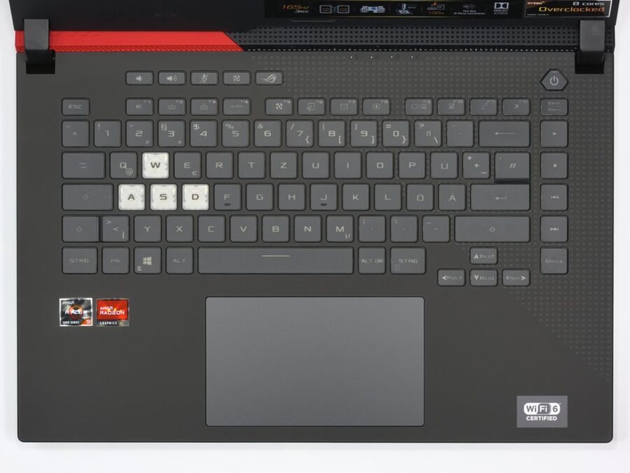 GIGABYTE GAMING A16 gaming laptop keyboard